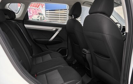 Geely Coolray I, 2022 год, 1 800 000 рублей, 7 фотография