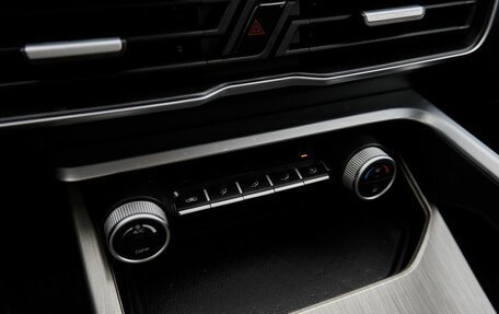 Geely Coolray I, 2022 год, 1 800 000 рублей, 10 фотография