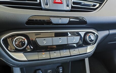 Hyundai i30 III, 2023 год, 2 549 000 рублей, 12 фотография