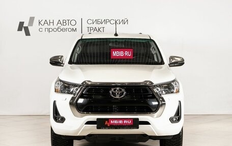 Toyota Hilux VIII, 2020 год, 4 400 000 рублей, 2 фотография