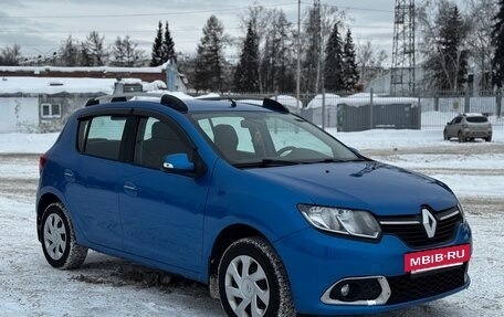 Renault Sandero II рестайлинг, 2017 год, 710 000 рублей, 2 фотография