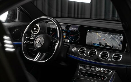 Mercedes-Benz E-Класс, 2021 год, 4 449 000 рублей, 28 фотография