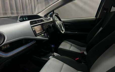 Toyota Aqua I, 2014 год, 919 888 рублей, 11 фотография