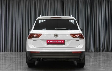 Volkswagen Tiguan II, 2019 год, 2 599 000 рублей, 4 фотография