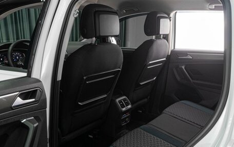 Volkswagen Tiguan II, 2019 год, 2 599 000 рублей, 13 фотография