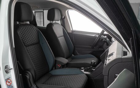 Volkswagen Tiguan II, 2019 год, 2 599 000 рублей, 10 фотография