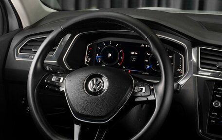 Volkswagen Tiguan II, 2019 год, 2 599 000 рублей, 22 фотография