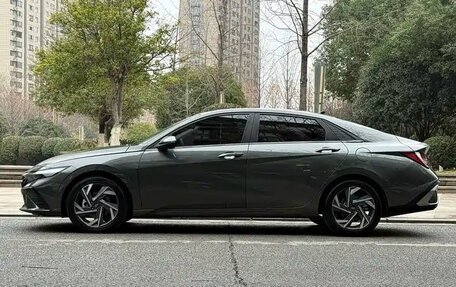 Hyundai Elantra, 2024 год, 1 780 469 рублей, 6 фотография