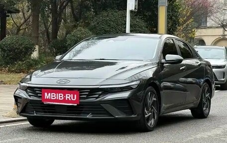 Hyundai Elantra, 2024 год, 1 780 469 рублей, 3 фотография