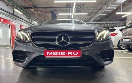 Mercedes-Benz E-Класс, 2019 год, 3 850 000 рублей, 8 фотография