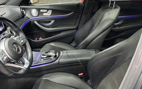 Mercedes-Benz E-Класс, 2019 год, 3 850 000 рублей, 11 фотография