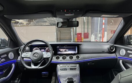 Mercedes-Benz E-Класс, 2019 год, 3 850 000 рублей, 12 фотография