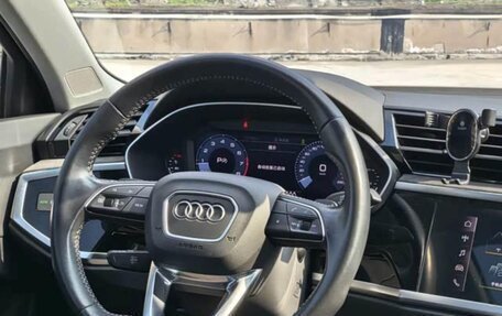 Audi Q3, 2022 год, 13 фотография