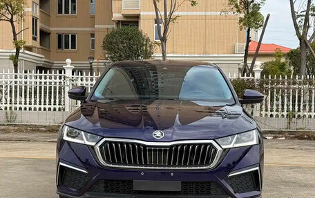 Skoda Octavia IV, 2023 год, 2 300 001 рублей, 2 фотография