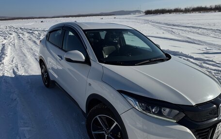 Honda Vezel, 2021 год, 2 100 000 рублей, 3 фотография