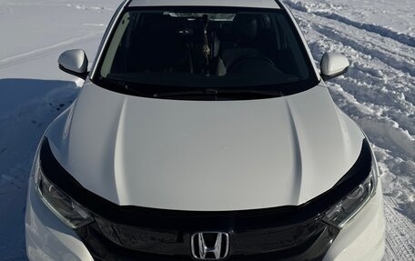 Honda Vezel, 2021 год, 2 100 000 рублей, 2 фотография