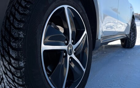 Honda Vezel, 2021 год, 2 100 000 рублей, 23 фотография