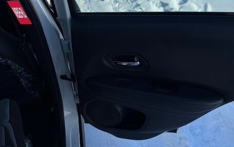 Honda Vezel, 2021 год, 2 100 000 рублей, 21 фотография