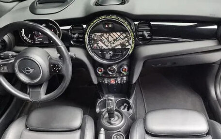 MINI Cabrio, 2022 год, 1 790 000 рублей, 6 фотография