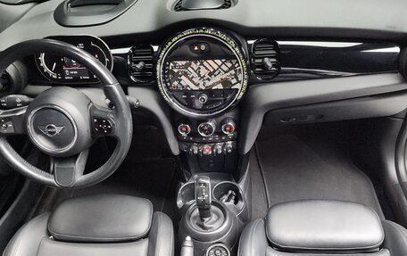 MINI Cabrio, 2022 год, 1 790 000 рублей, 9 фотография