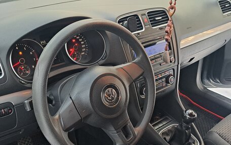 Volkswagen Golf VI, 2011 год, 750 000 рублей, 2 фотография
