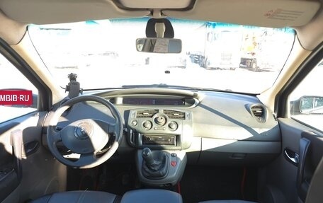 Renault Scenic III, 2004 год, 450 000 рублей, 14 фотография