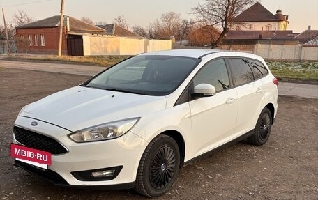 Ford Focus III, 2017 год, 1 200 000 рублей, 2 фотография