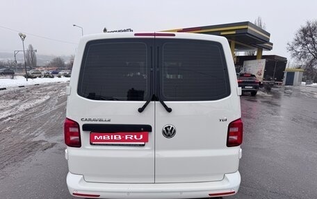 Volkswagen Caravelle T6 рестайлинг, 2016 год, 2 899 000 рублей, 4 фотография
