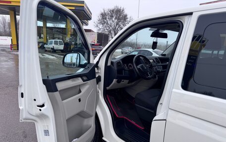 Volkswagen Caravelle T6 рестайлинг, 2016 год, 2 899 000 рублей, 7 фотография