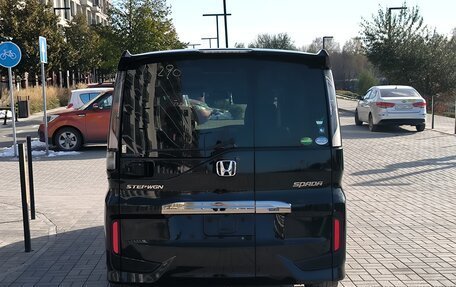 Honda Stepwgn IV, 2020 год, 2 600 000 рублей, 5 фотография