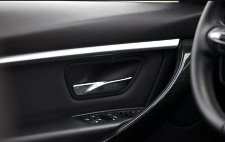 BMW 3 серия, 2018 год, 2 850 000 рублей, 18 фотография