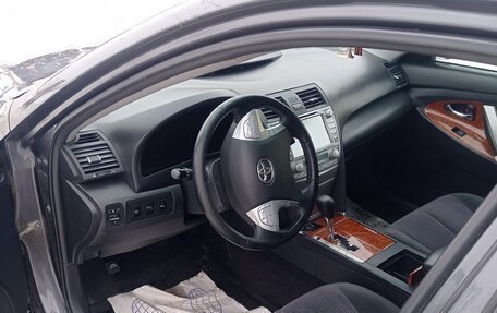 Toyota Camry, 2011 год, 1 080 000 рублей, 8 фотография