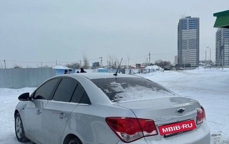 Chevrolet Cruze II, 2011 год, 680 000 рублей, 6 фотография