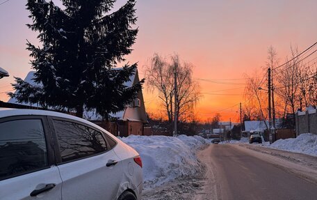 Hyundai Solaris II рестайлинг, 2013 год, 480 000 рублей, 1 фотография
