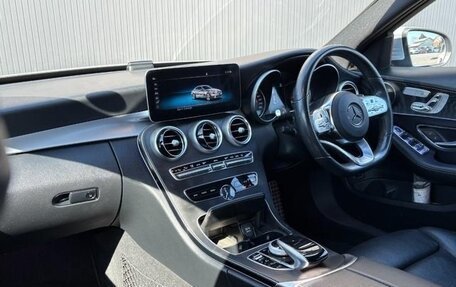 Mercedes-Benz C-Класс, 2019 год, 1 900 000 рублей, 7 фотография