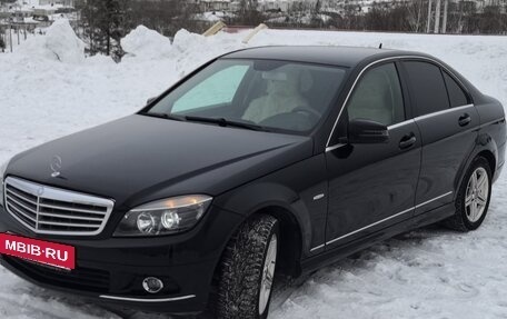 Mercedes-Benz C-Класс, 2008 год, 1 200 000 рублей, 2 фотография