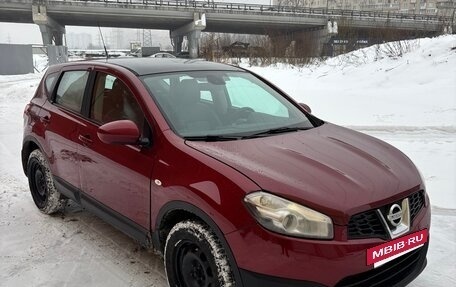 Nissan Qashqai, 2011 год, 850 000 рублей, 2 фотография
