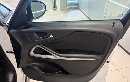 Opel Zafira C рестайлинг, 2012 год, 1 049 000 рублей, 16 фотография