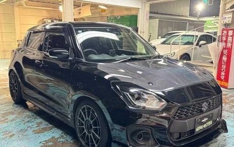 Suzuki Swift V, 2022 год, 1 290 000 рублей, 2 фотография