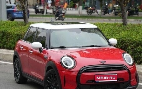 MINI Hatch, 2022 год, 1 940 000 рублей, 1 фотография