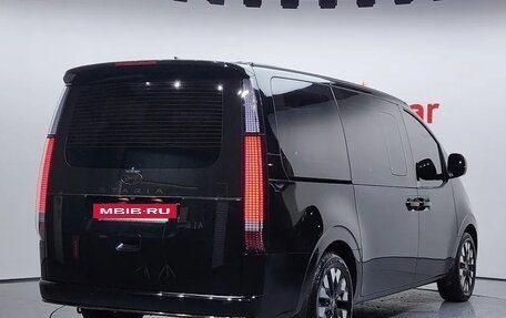 Hyundai Staria, 2024 год, 4 400 009 рублей, 3 фотография