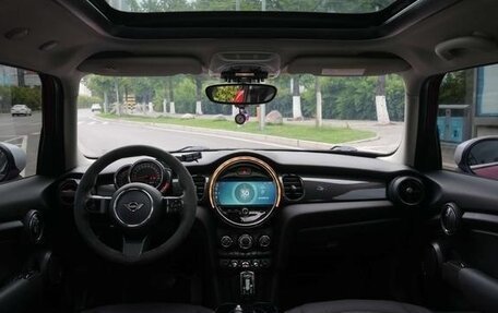 MINI Hatch, 2022 год, 1 940 000 рублей, 15 фотография