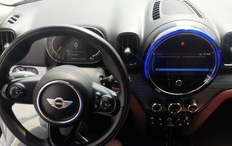 MINI Countryman II (F60), 2022 год, 2 750 000 рублей, 11 фотография