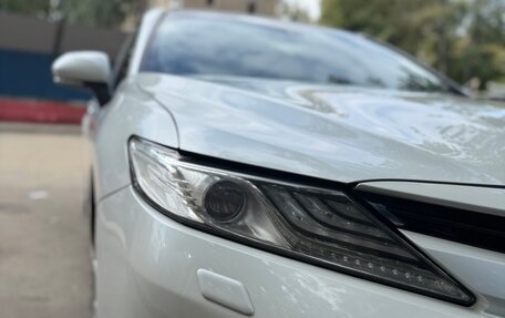 Toyota Camry, 2020 год, 2 700 000 рублей, 8 фотография