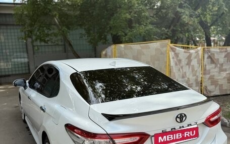 Toyota Camry, 2020 год, 2 700 000 рублей, 6 фотография