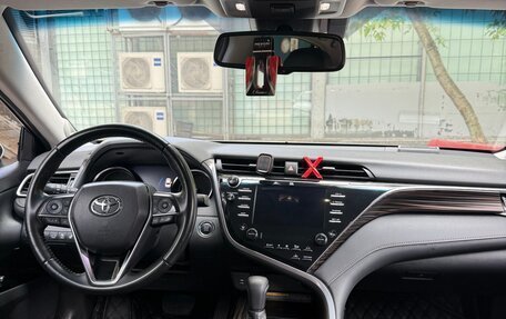 Toyota Camry, 2020 год, 2 700 000 рублей, 22 фотография