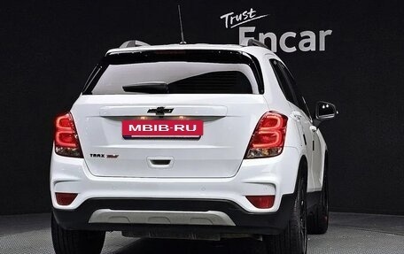 Chevrolet Trax, 2021 год, 1 140 100 рублей, 2 фотография