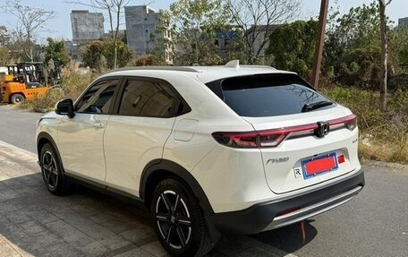 Honda Vezel, 2023 год, 2 050 000 рублей, 4 фотография