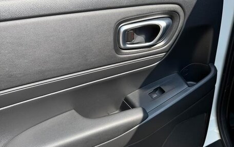 Honda Vezel, 2023 год, 2 050 000 рублей, 9 фотография