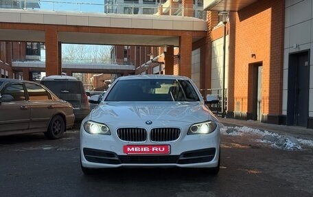 BMW 5 серия, 2015 год, 1 990 000 рублей, 7 фотография